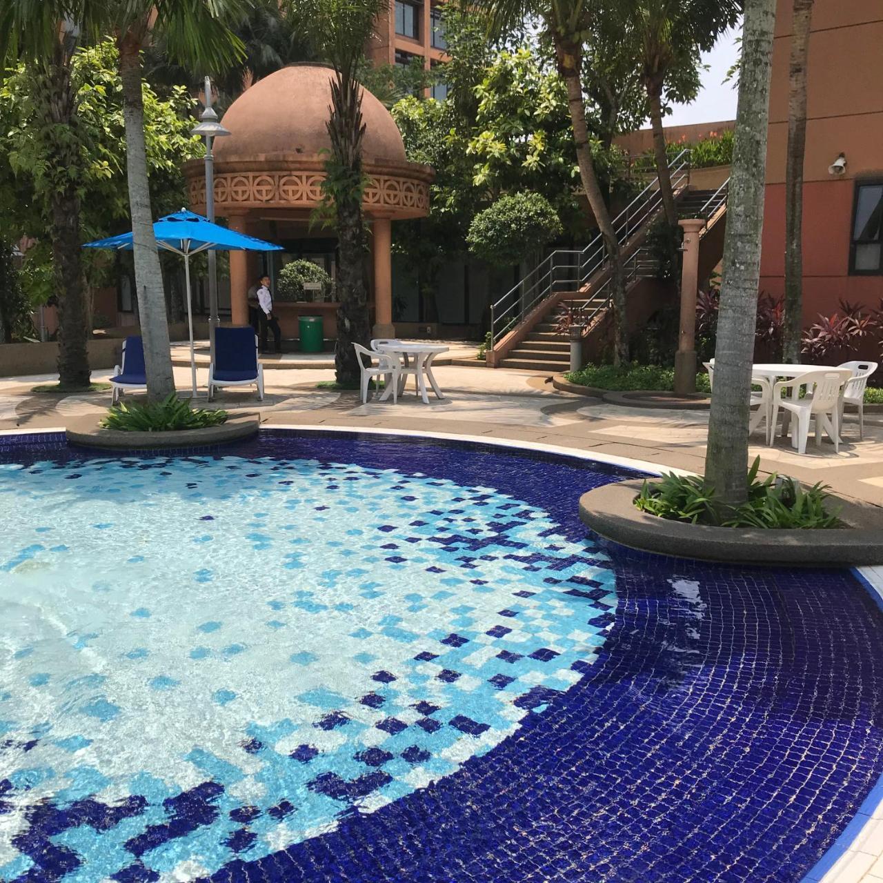 Times Square Residences Kuala Lumpur Bagian luar foto